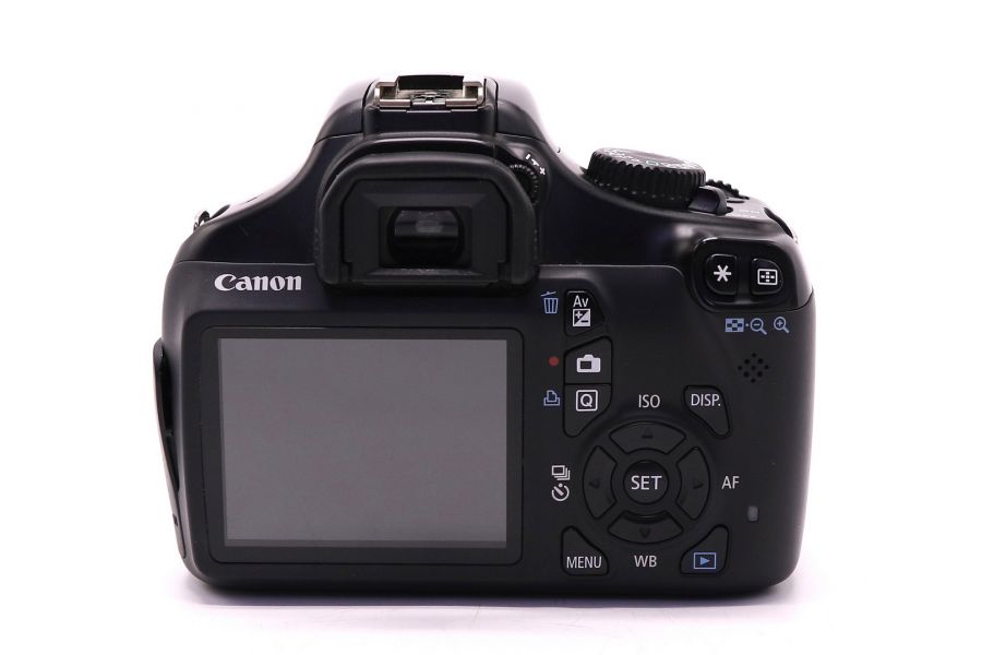 Canon EOS 1100D kit (пробег 11330 кадров)