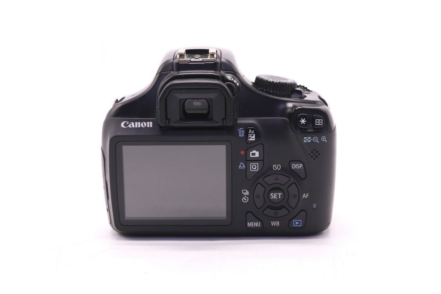 Canon EOS 1100D kit (пробег 12580 кадров)