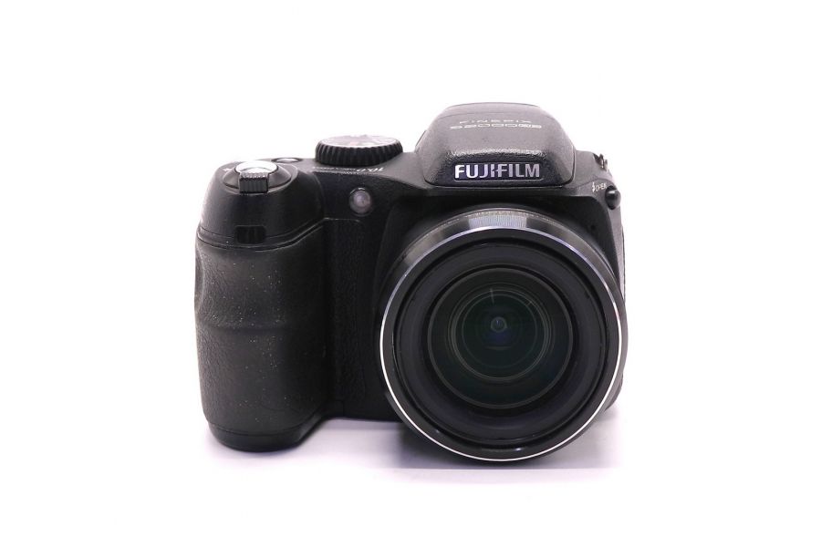 Fujifilm FinePix S2000 компактный фотоаппарат