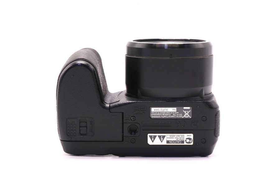 Fujifilm FinePix S2000 компактный фотоаппарат