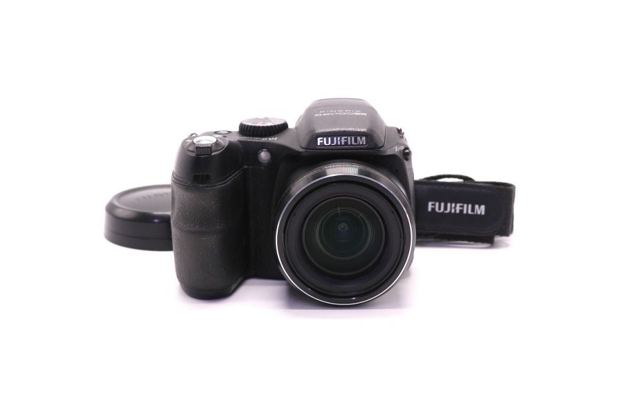 Fujifilm FinePix S2000 компактный фотоаппарат