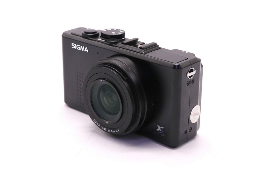Sigma DP1X в упаковке