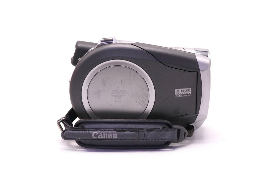 Видеокамера Canon DC22 в упаковке