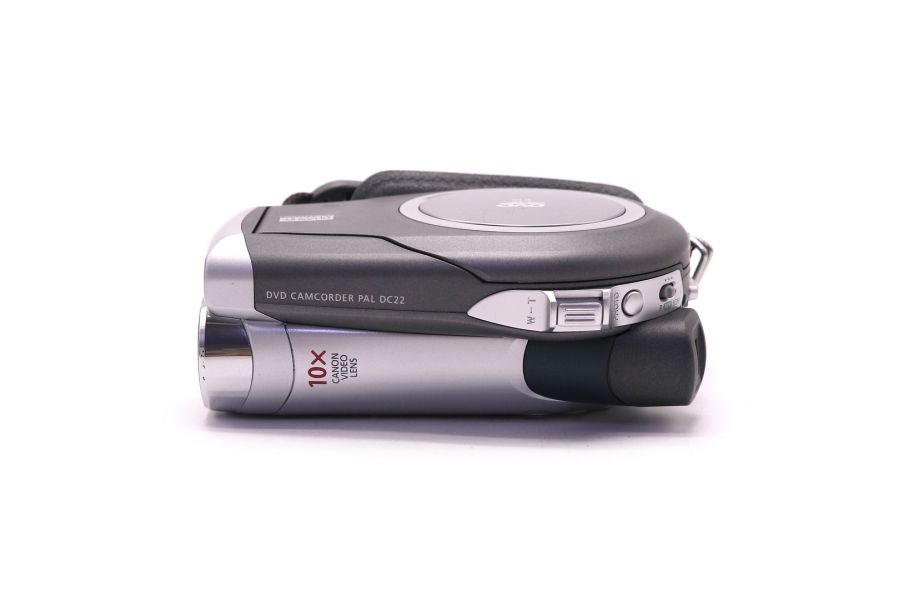Видеокамера Canon DC22 в упаковке