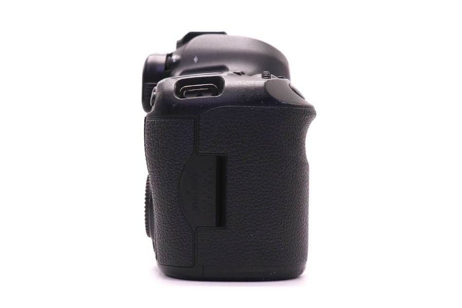 Canon EOS 5D Mark III body в упаковке (пробег 75315 кадров)