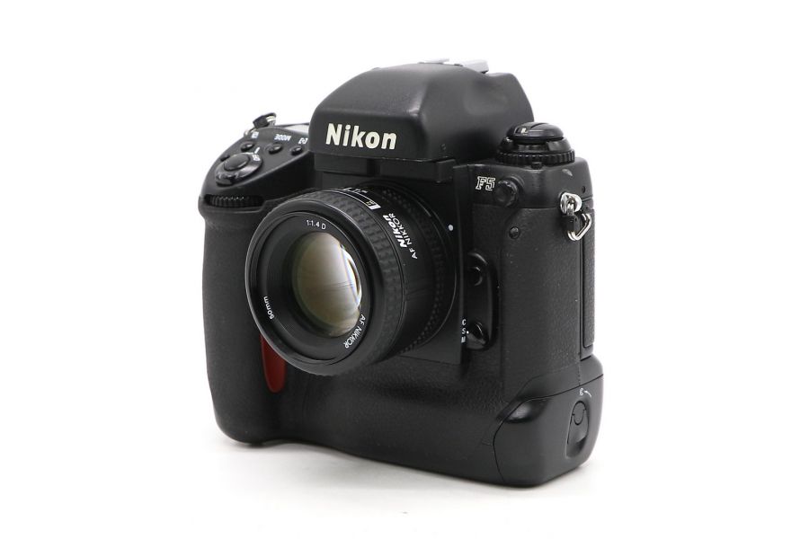Nikon F5 kit 50mm f/1.4D AF Nikkor