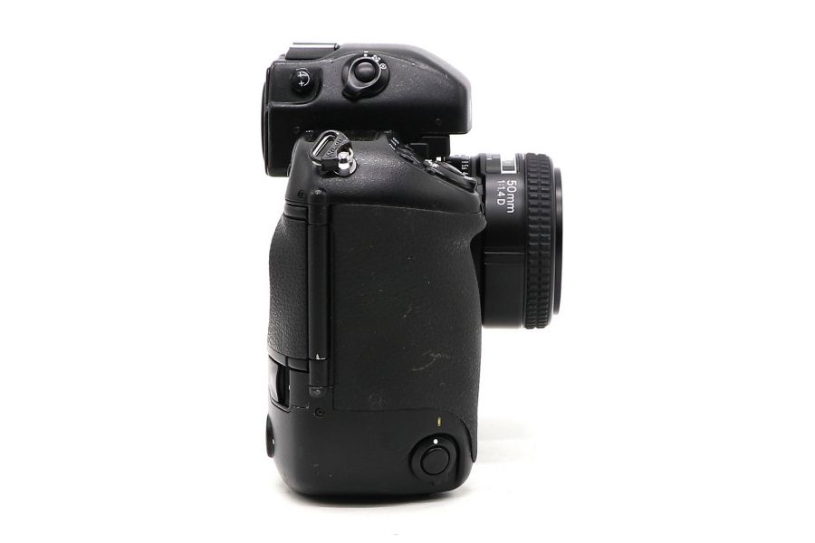 Nikon F5 kit 50mm f/1.4D AF Nikkor