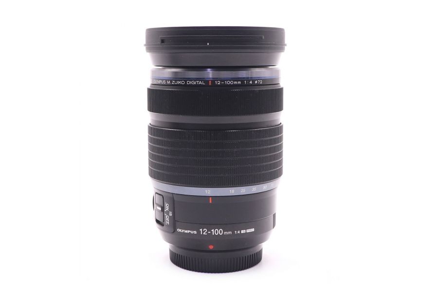 Olympus M.Zuiko Digital ED 12-100mm f/4.0 IS PRO в упаковке