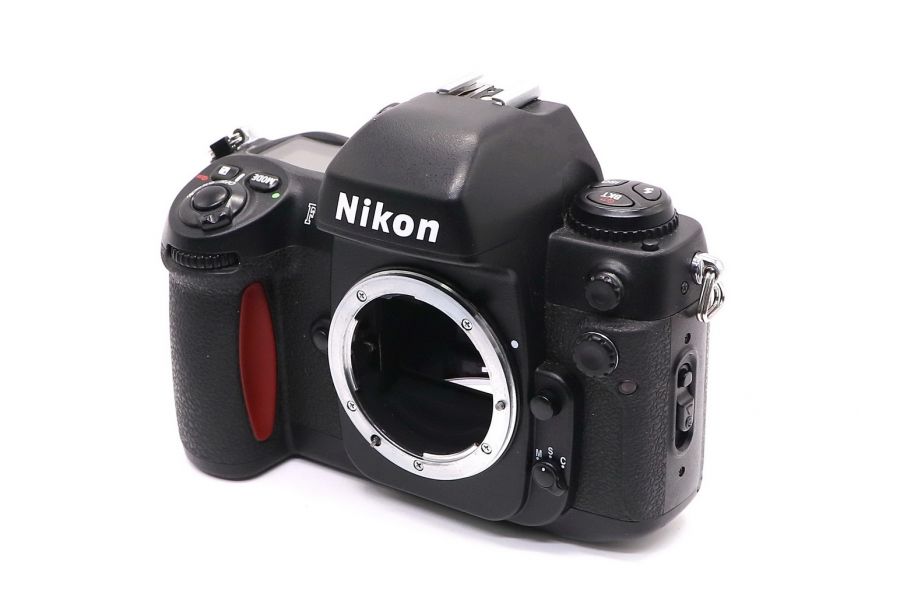 Nikon F100 body в упаковке