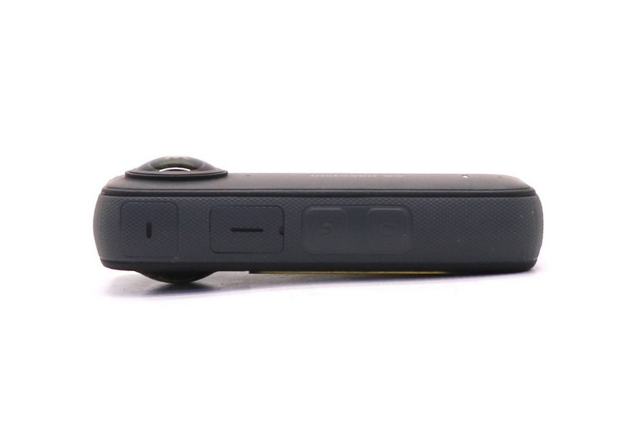 Экшен камера Insta360 X3 в упаковке