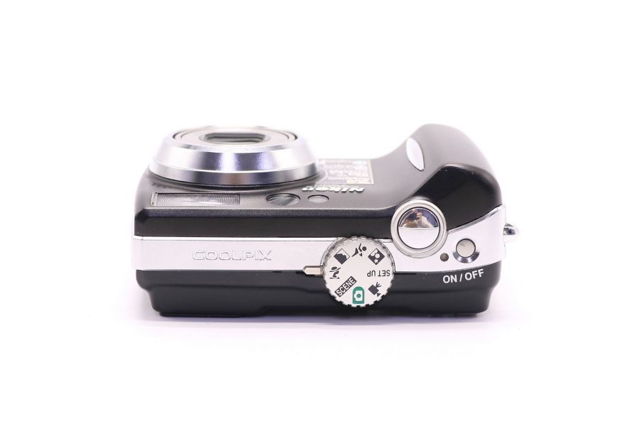 Nikon Coolpix 7900 в упаковке