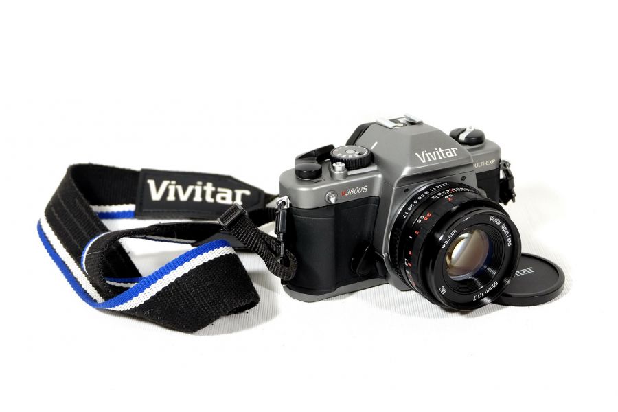 Vivitar V3800s + Vivitar MC 1.7/50 (Japan, 2002)