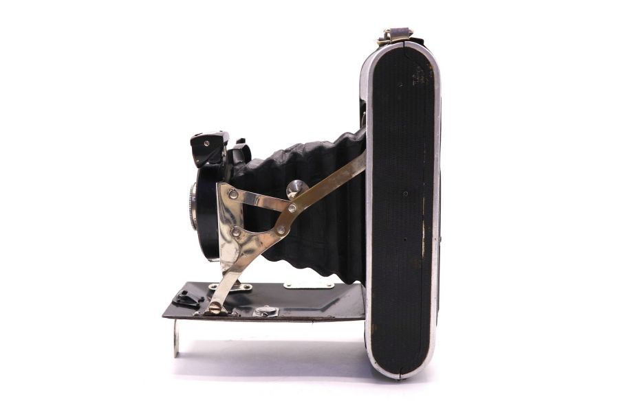 Jhagee +  Jhagee-Anastigmat 6.3/105mm