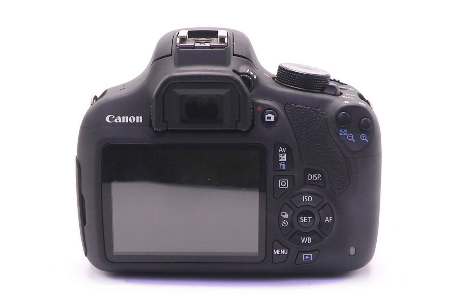 Canon EOS 1200D kit (пробег 750 кадров)