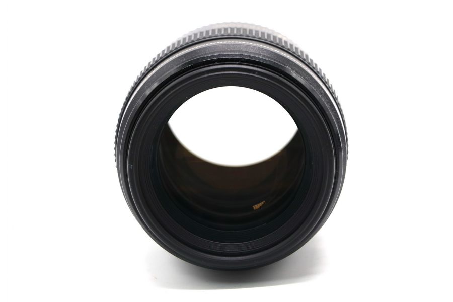 Canon EF 85mm f/1.8 USM (Japan)