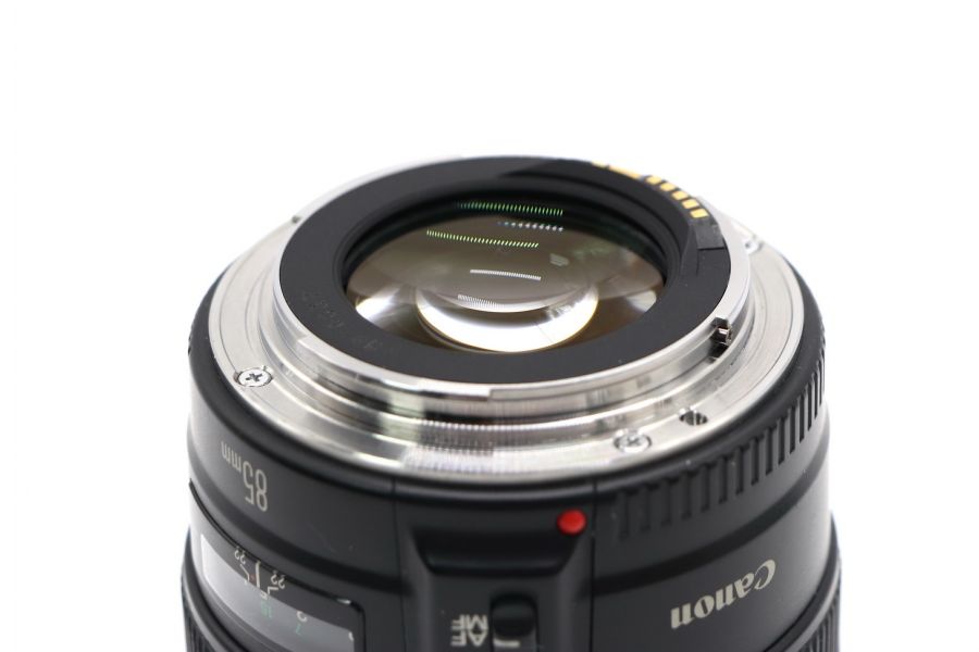 Canon EF 85mm f/1.8 USM (Japan)