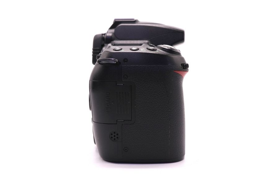 Nikon D90 body (пробег 68100 кадров)