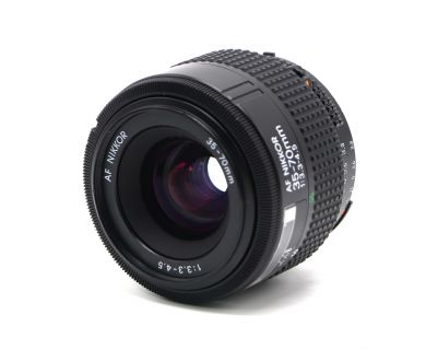 Nikon 35-70mm f/3.3-4.5 AF Nikkor