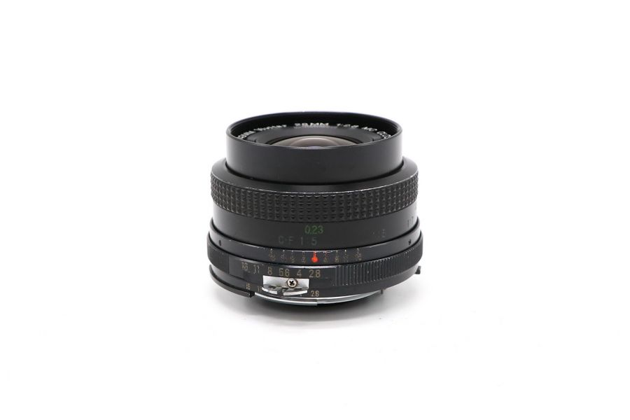 Vivitar 28mm/2,8 MC Close focus wide angle