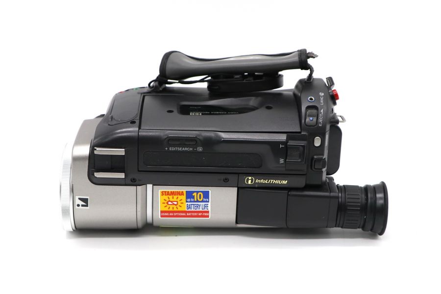 Видеокамера Sony CCD-TR3200E