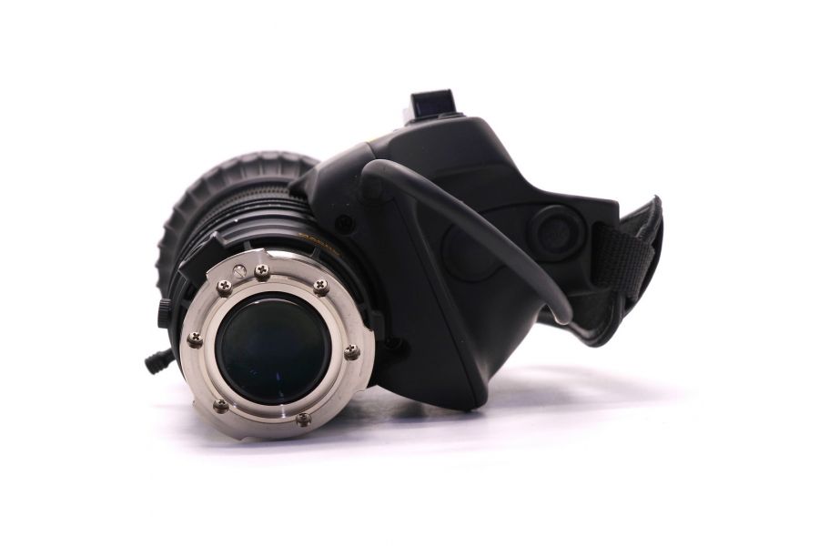 Canon YH19x6.7-127mm f/1.4