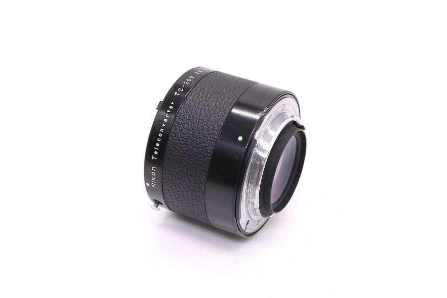 Телеконвертер Nikon TC-200 2X
