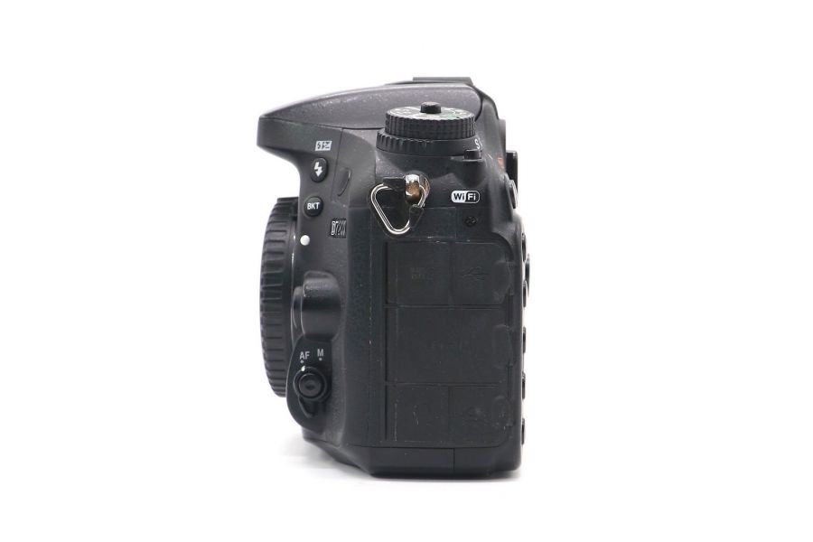 Nikon D7200 body box (пробег 331345 кадров)