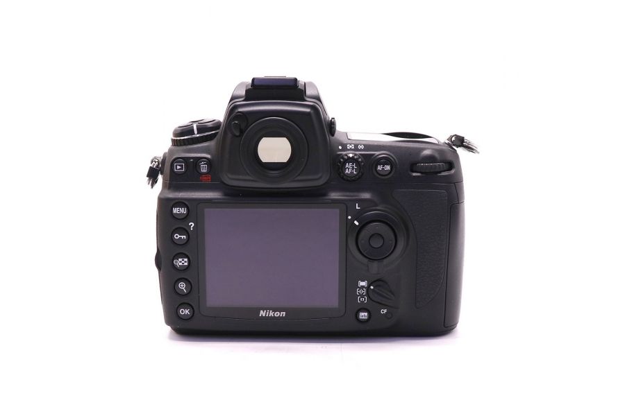 Nikon D700 body в упаковке (пробег 1930 кадров)