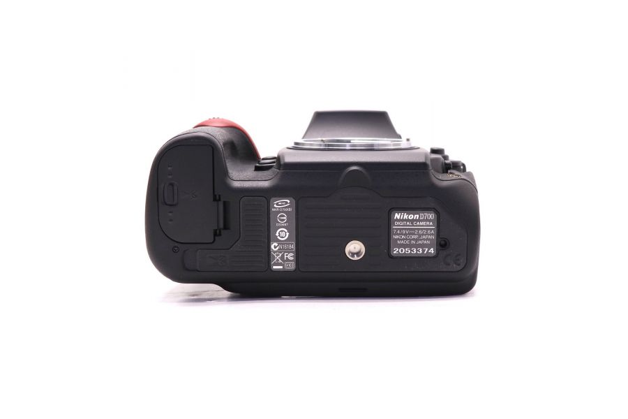 Nikon D700 body в упаковке (пробег 1930 кадров)