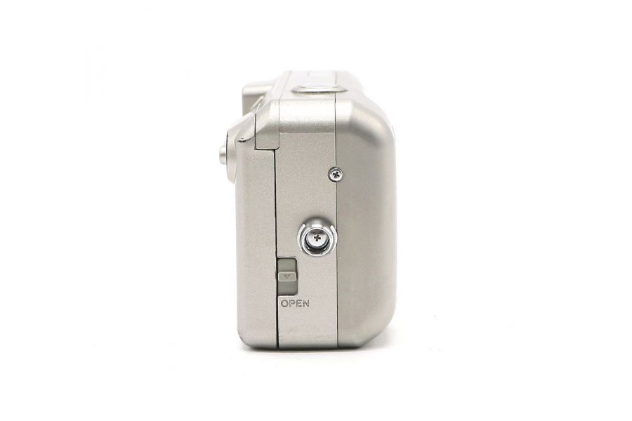 Minolta Riva Zoom 115