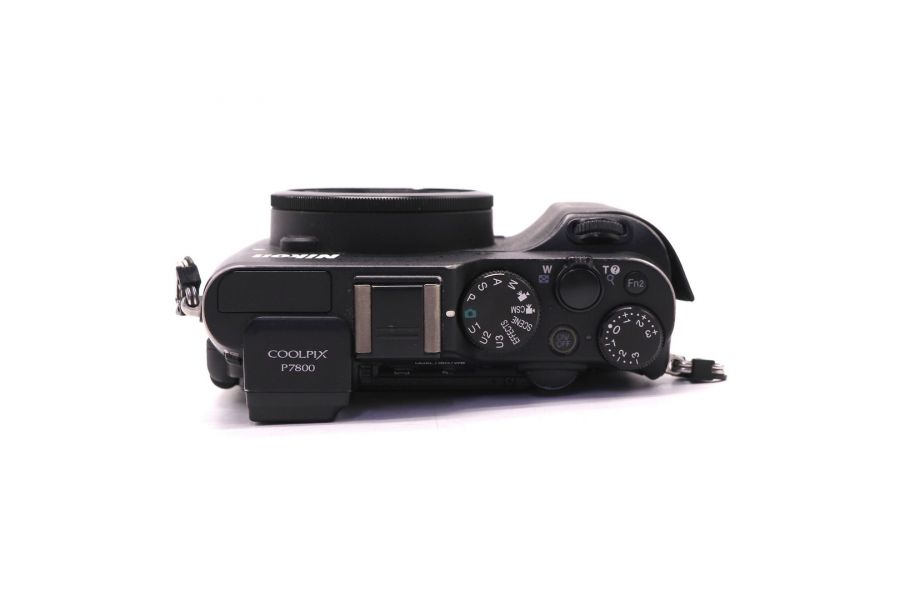 Nikon Coolpix P7800 в упаковке