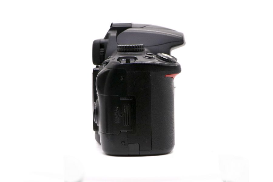 Nikon D5000 body неисправен