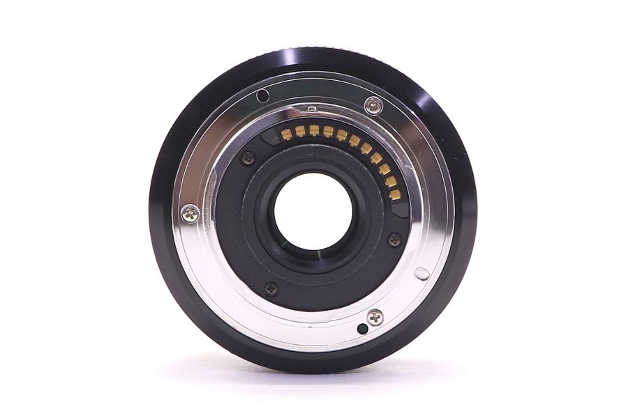 Panasonic Lumix G 20mm f/1.7 ASPH. в упаковке