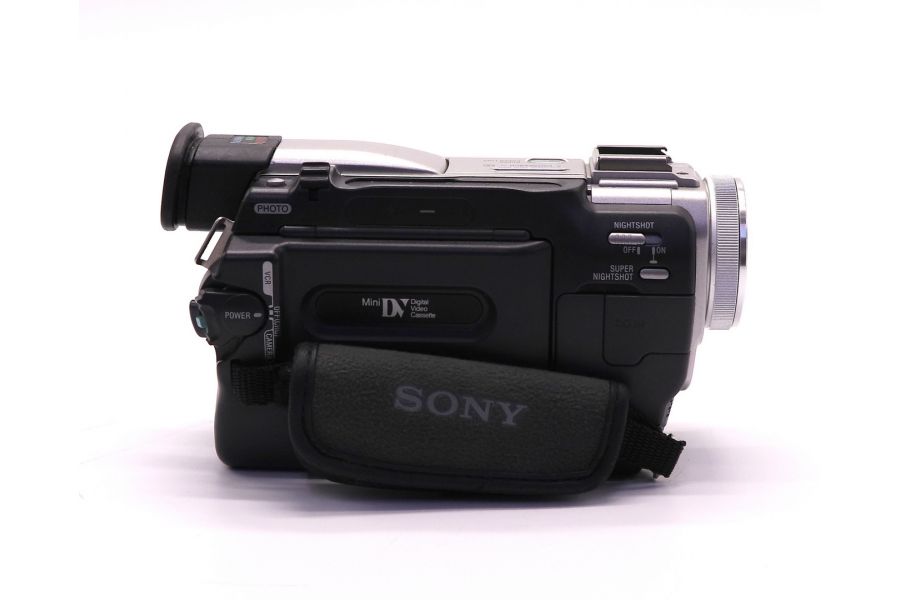 Видеокамера Sony DCR-TRV6