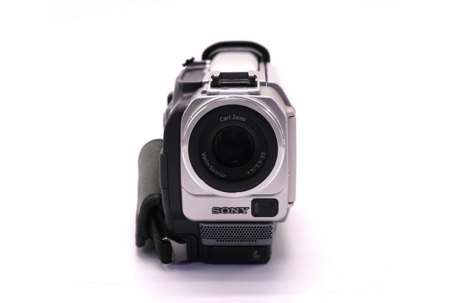 Видеокамера Sony DCR-TRV6