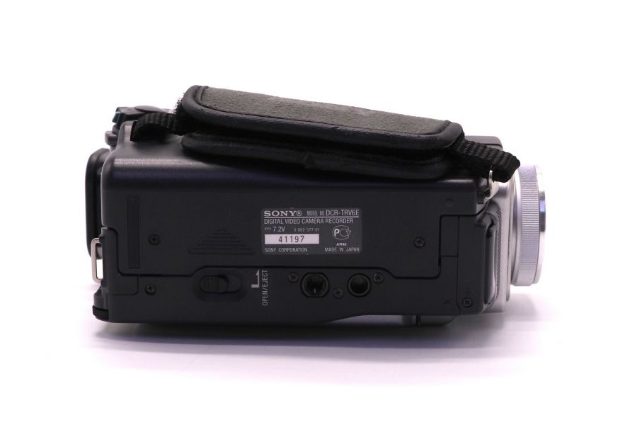 Видеокамера Sony DCR-TRV6