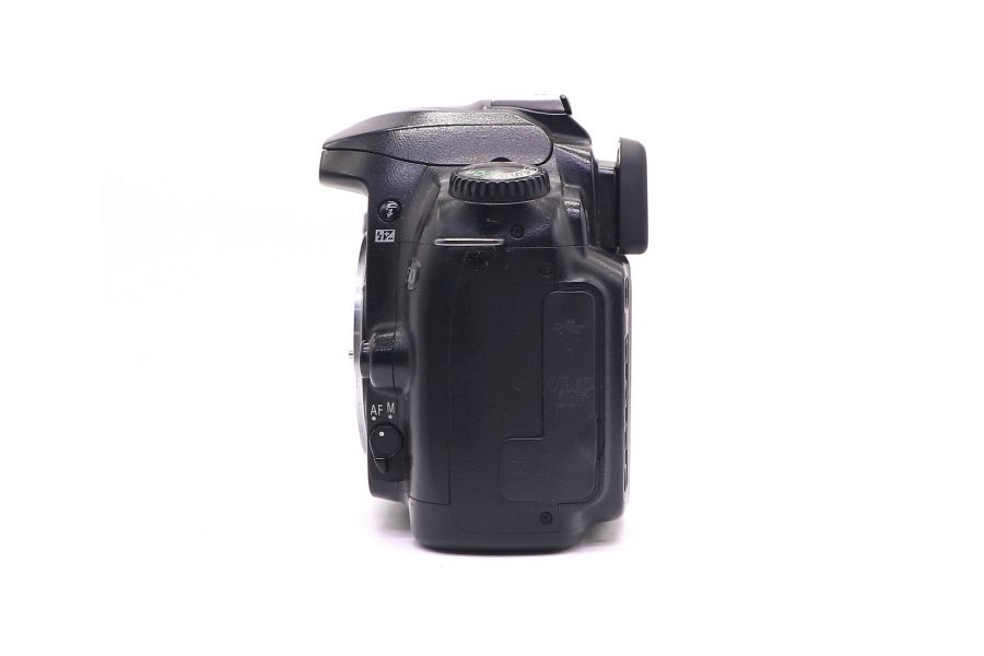 Nikon D50 body (пробег 64000 кадров)
