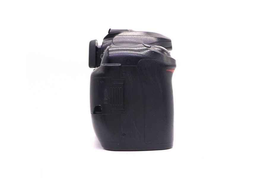 Nikon D50 body (пробег 64000 кадров)