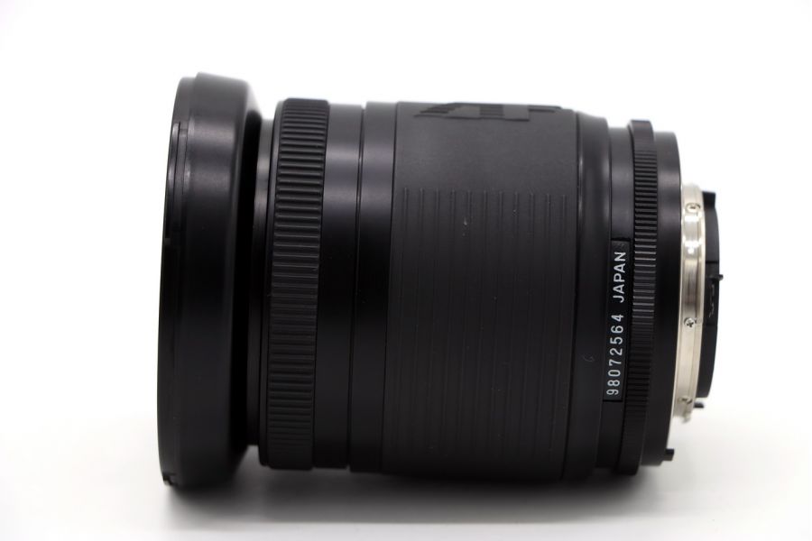 Voigtlander Ultron 28-105mm f/2.8-3.8