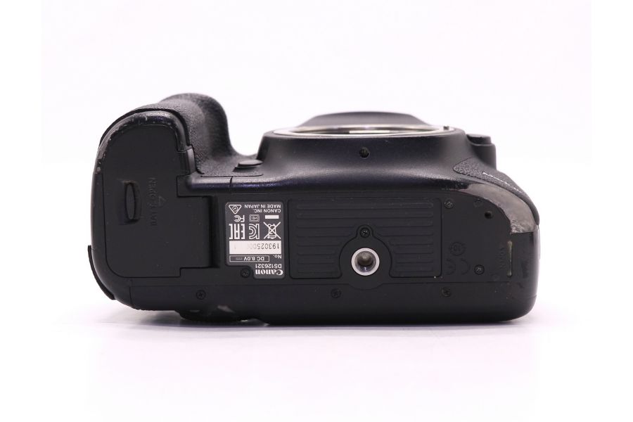 Canon EOS 5D Mark III body (пробег 522650 кадров)