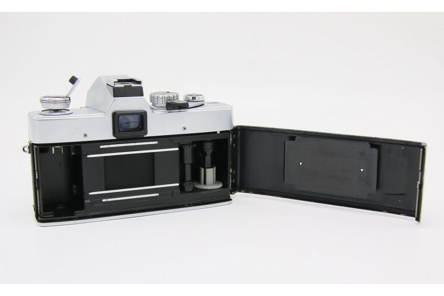 Minolta SRT 101b (Japan, 1968)