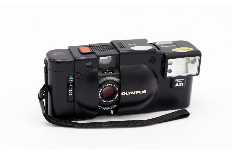 Olympus XA (Japan, 1983)