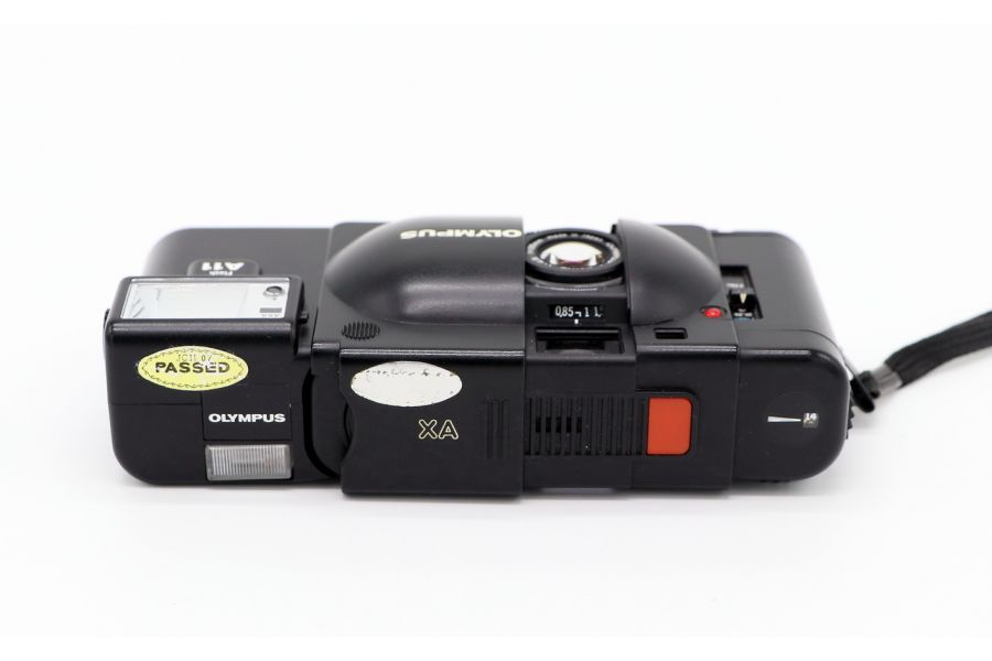 Olympus XA (Japan, 1983)