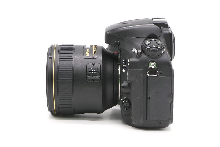 Nikon D800 kit 85mm f/1.4G AF-S Nikkor