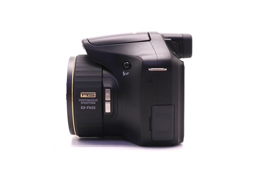 Casio Exilim EX-FH25 в упаковке