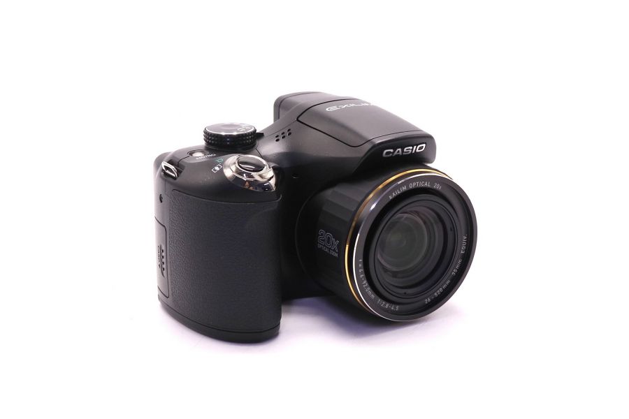 Casio Exilim EX-FH25 в упаковке