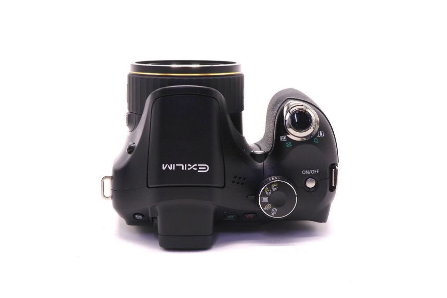 Casio Exilim EX-FH25 в упаковке