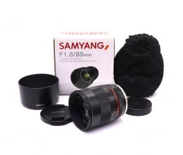 Samyang 85mm f/1.8 ED UMC CS Sony E в упаковке