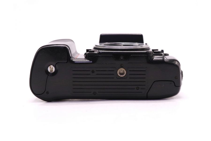 Nikon AF N8008s body аналоговая плёночная камера