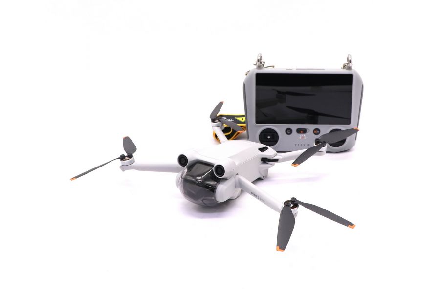 Квадрокоптер DJI Mini 3 Pro